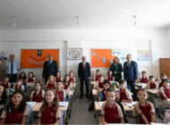 VALİ TURAN, YENİ HAFTAYA OKUL ZİYARETİYLE BAŞLADI