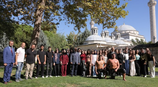 TÜ’DE ÖĞRENCİLERE KIRKPINAR YAĞLI GÜREŞLERİ TANITILDI