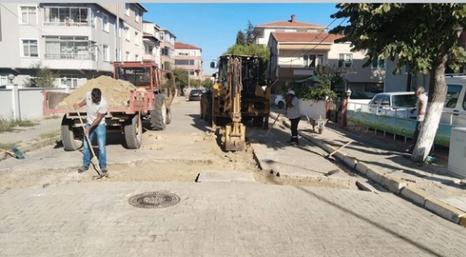 SARAY’DA YOLLAR YENİLENİYOR