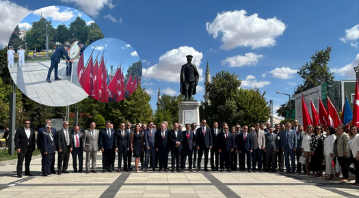 ÇELENK SUNMA TÖRENİYLE 2025-2026 EĞİTİM YILI BAŞLADI