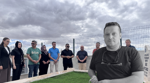 BERK SÖYLEMEZ VEFATININ İKİNCİ YILINDA KABRİ BAŞINDA ANILDI