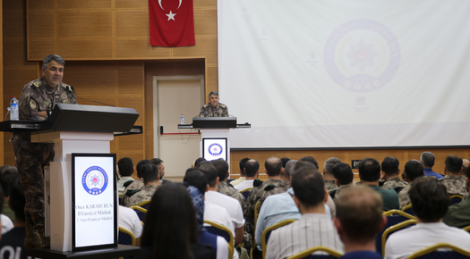 MÜDÜR ONUR KARABURUN, EMNİYET PERSONELİYLE VEDALAŞTI