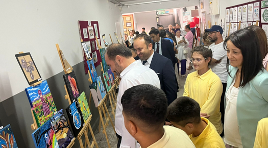 KARAAĞAÇ ORTAOKULU’NDA ÖĞRENCİLERDEN RESİM SERGİSİ
