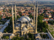 TEPKİ ÇEKEN KUBBE PROJESİNE YÜRÜTMEYİ DURDURMA KARARI