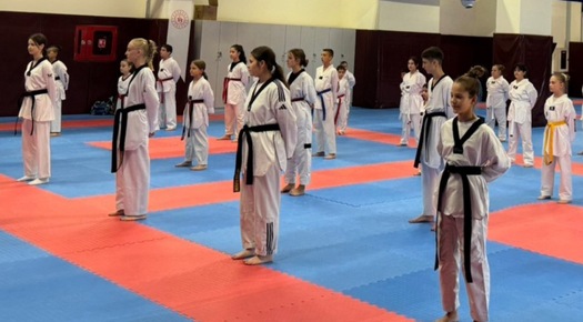 KIRKLARELİ’NDE TEKVANDOCULAR İÇİN KUŞAK SINAVI YAPILDI