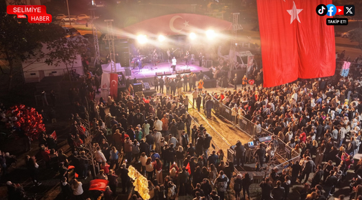 EDİRNE’DE CUMHURİYET COŞKUSU MÜZİKLE BULUŞTU