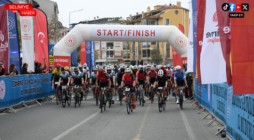 EDİRNE’DE 16. CUMHURİYET KUPASI BİSİKLET YOL YARIŞI