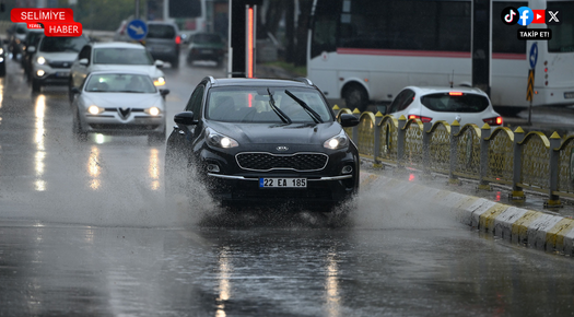 EDİRNE’DE SAĞANAK YAĞIŞ HAYATI OLUMSUZ ETKİLİYOR