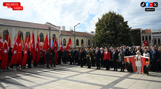 TRAKYA’DA CUMHURİYET’İN 102. YILI COŞKUYLA KUTLANIYOR