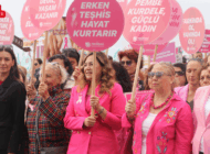TEKİRDAĞ’DA MEME KANSERİ FARKINDALIK YÜRÜYÜŞÜ