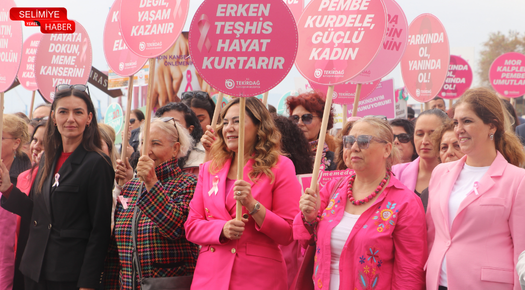 TEKİRDAĞ’DA MEME KANSERİ FARKINDALIK YÜRÜYÜŞÜ