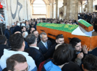 VALİ SEZER, EMEKLİ ÖĞRETMEN ÖZEN’İN CENAZESİNE KATILDI