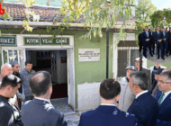 VALİ SEZER, RESTORE EDİLECEK CAMİDE İNCELEMEDE BULUNDU