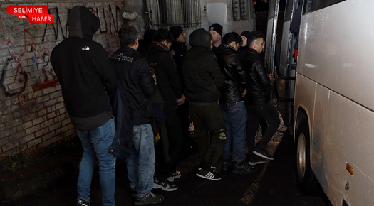 EDİRNE VE KIRKLARELİ’NDE 21 DÜZENSİZ GÖÇMEN YAKALANDI