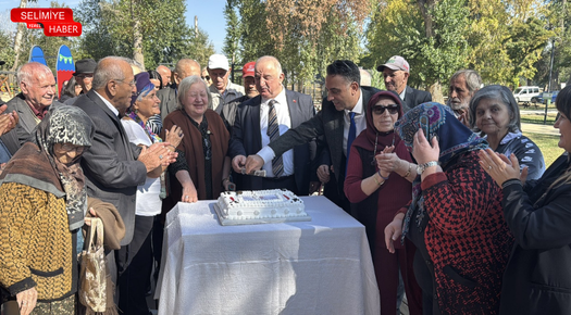 EDİRNE’DE YAŞLILAR GÜNÜ NEDENİYLE PROGRAM DÜZENLENDİ