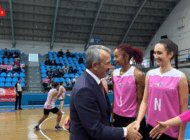 ‘PEMBE DOSTLUK MAÇI’ İLE MEME KANSERİNE DİKKAT ÇEKİLDİ