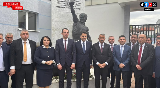 VALİ SEZER, NAİM SÜLEYMANOĞLU’NU ANMA PROGRAMINA KATILDI