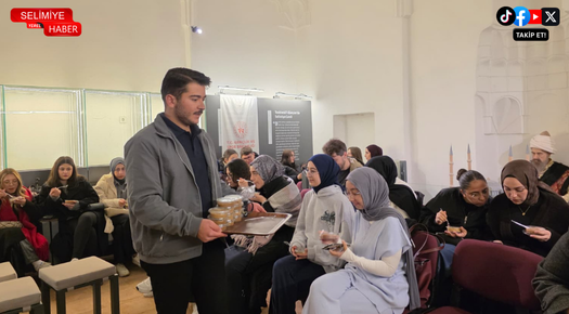 EDİRNE’DE ÜNİVERSİTELİ GENÇLER HELVA SOHBETİNDE BULUŞTU
