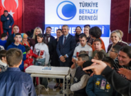 VALİ SEZER  ÖZEL ÇOCUKLARIN YENİ YIL SEVİNCİNE ORTAK OLDU