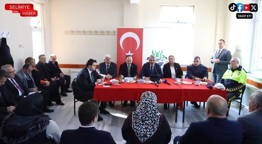 MUHTARLARDAN VALİ SEZER’E KÖYLERDEKİ YATIRIMLAR İÇİN TEŞEKKÜR