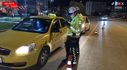 EDİRNE POLİSİNDEN SIKI TRAFİK DENETİMİ