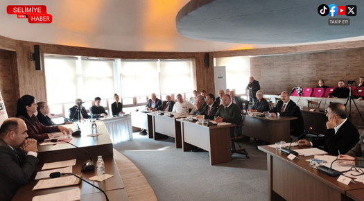 CHP MECLİS ÜYELERİNDEN VALİ SEZER’E TEPKİ