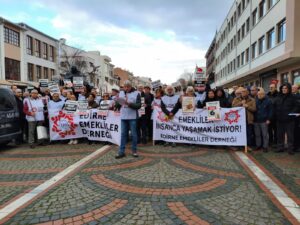 EMEKLİLERDEN TÜİK VE ZAM TEPKİSİ: ALIM GÜCÜMÜZ ERİDİ