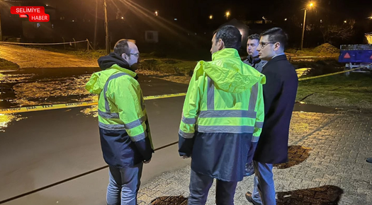SÜLOĞLU’NDA YOĞUN YAĞIŞ TAŞKINLARA NEDEN OLDU