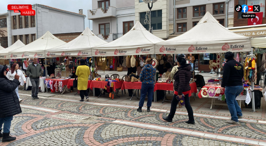 SARAÇLAR CADDESİ’NDE ÜRETİCİ KADINLAR PAZARI