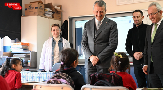 VALİ SEZER’DEN TAYAKADIN’DA OKUL ZİYARETİ