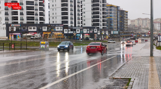 EDİRNE’DE YAĞIŞLI HAVA ETKİSİNİ SÜRDÜRÜYOR