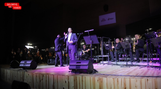 EDİRNE’DE SEVGİLİLER GÜNÜ’NE ÖZEL KONSER