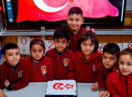 EDİRNE’DE ÖĞRENCİLERDEN BAYRAK SEVGİSİ MESAJI