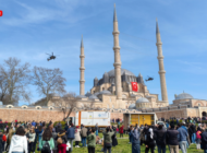 SELİMİYE MEYDANI’NDA GÖVDE GÖSTERİSİ