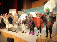 AKM’DE “KUŞLAR” OYUNU SAHNELENDİ