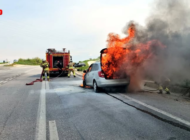 SEYİR HALİNDE YANAN OTOMOBİL KULLANILAMAZ HALE GELDİ