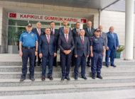 VALİ SEZER’DEN SINIR KAPILARINDA YOĞUNLUK UYARISI