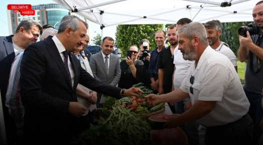 ÜRETİCİLERE 20 SERA VE 20 ÇAPA MAKİNESİ DESTEĞİ