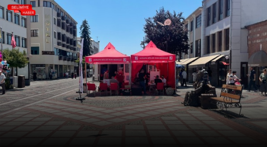 SARAÇLAR CADDESİ’NDE KAN BAĞIŞI KAMPANYASI BAŞLADI