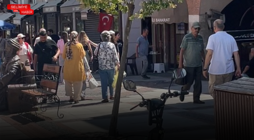 GURBETÇİ YOĞUNLUĞU ÇARŞIYI HAREKETLENDİRDİ