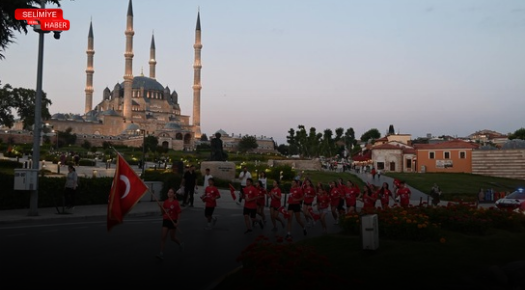 15 TEMMUZ’UN 10. YILINDA EDİRNE’DE SANCAK KOŞUSU DÜZENLENDİ