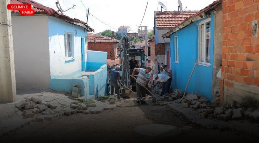 153 ÇÖZÜM’E İLETİLEN TALEPLER DOĞRULTUSUNDA MENZİLAHIR MAHALLESİ’NDE PARKE TAŞI ÇALIŞMASI