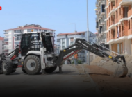 KUVAYI MİLLİYE BULVARI’NDA KALDIRIM DÜZENLEME ÇALIŞMALARI SÜRÜYOR